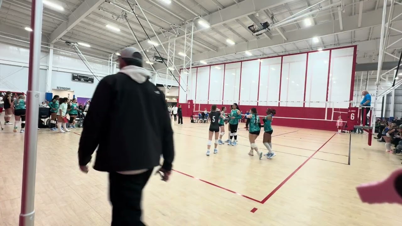 Stingray 18 Adidas vs Mo Jrs