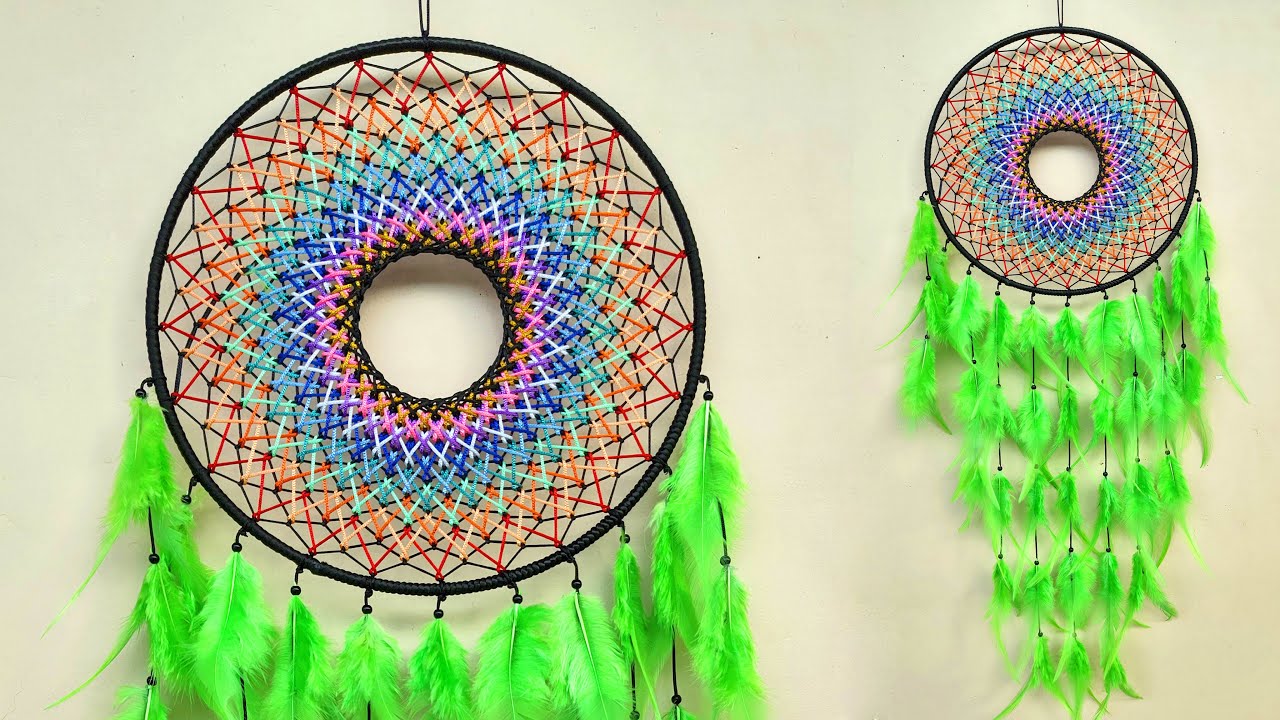 How to Make a Rainbow Dreamcatcher Step by Step!