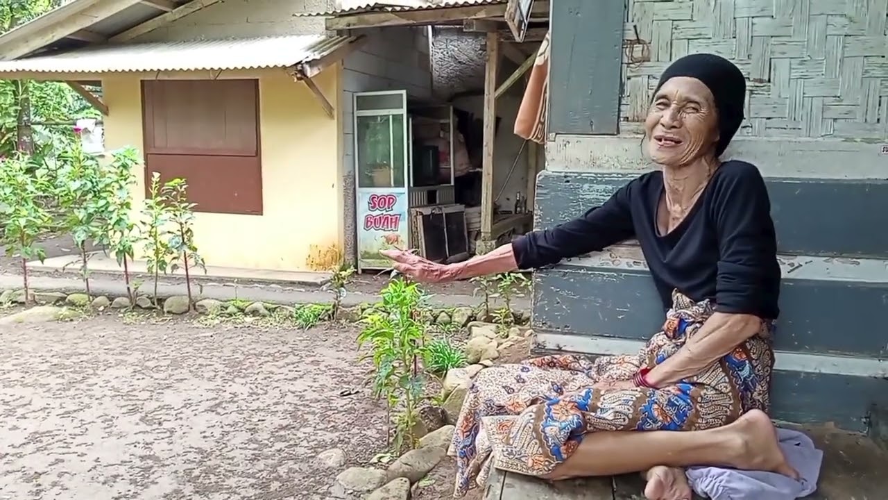 KAMPUNG SEINDAH INI BISA HILANG KALAU BANJIR,EUMA UYUT EFEK KERUMAH ANAKNYA. 