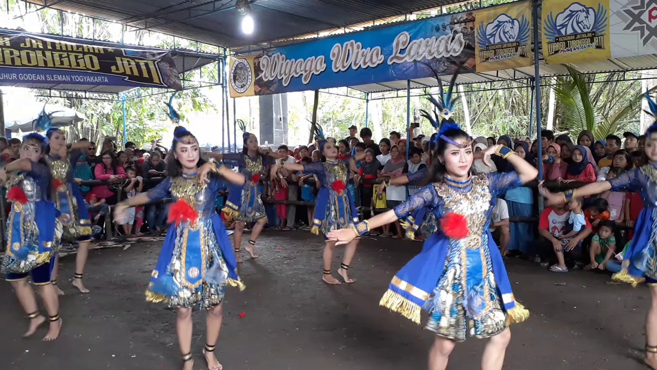 Jathilan Terbaru  babak putri jathilan Wargo Turonggo Jati