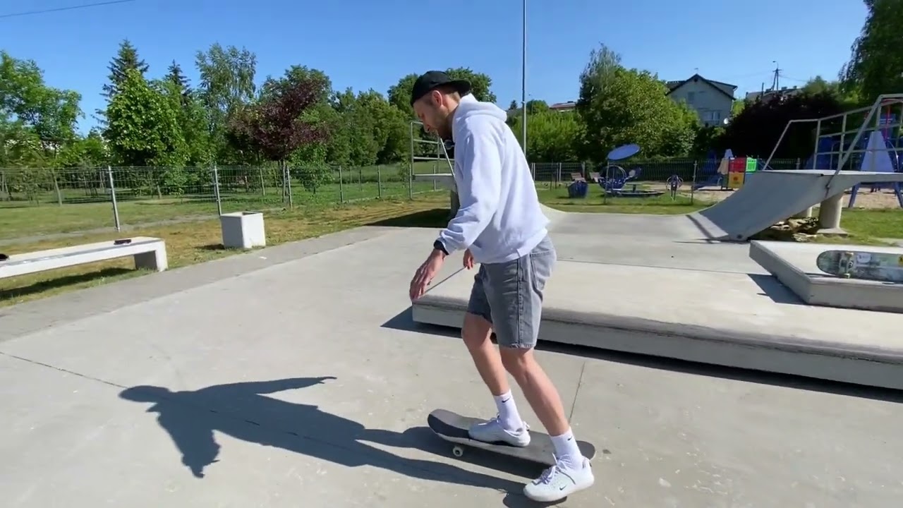 Jak skutecznie odpychać się i skręcać na deskorolce? 🛹