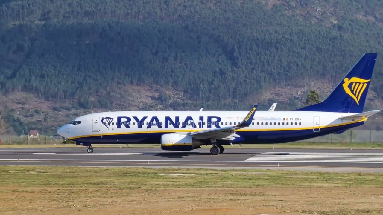 Despegue Ryanair en el aeropuerto de Vigo