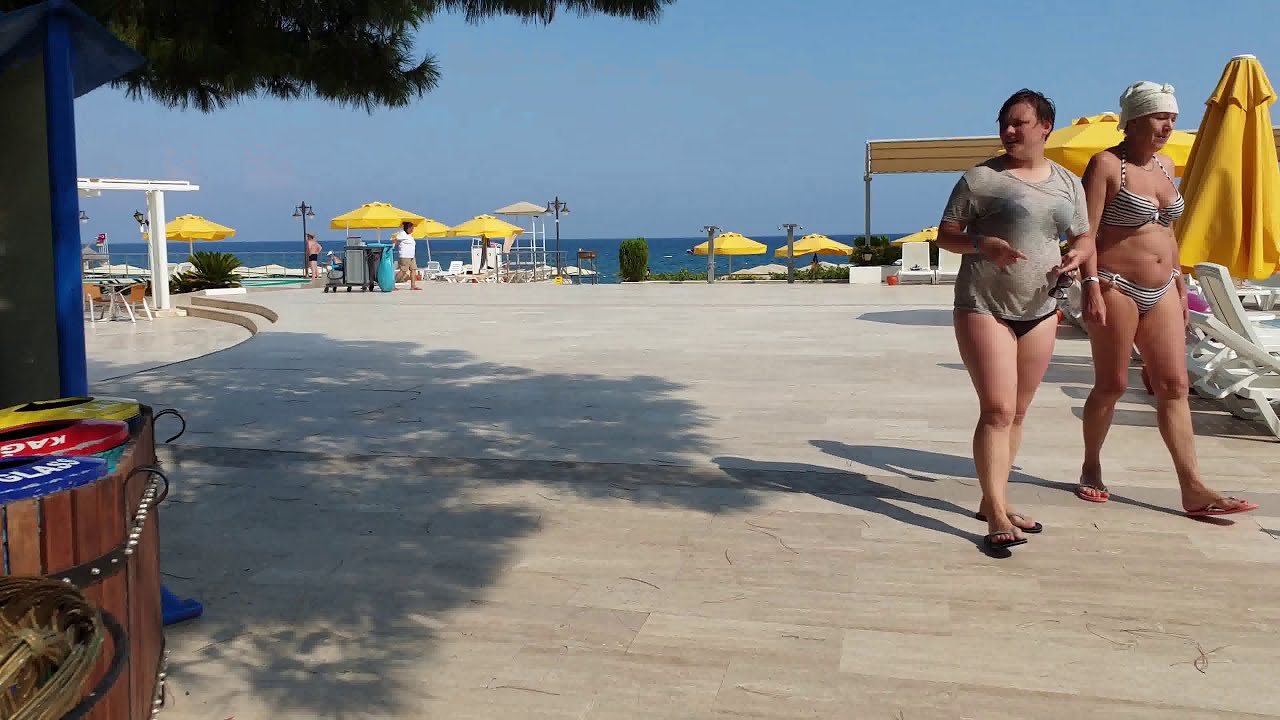 Hotel Perre la Mer Kemer 2019 road to the beach