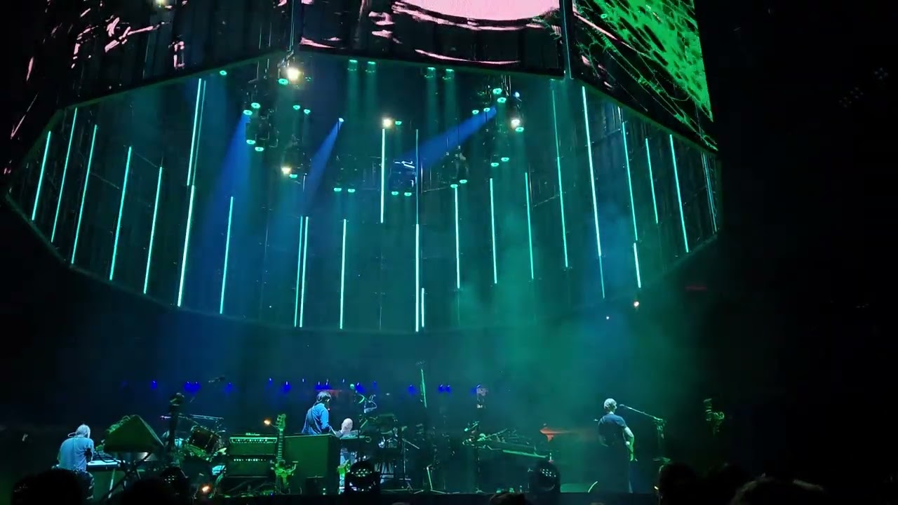 Radiohead - Subterranean Homesick Alien | Madrid Movistar Arena | Nov 4, 2025 |  Tour Opening Show