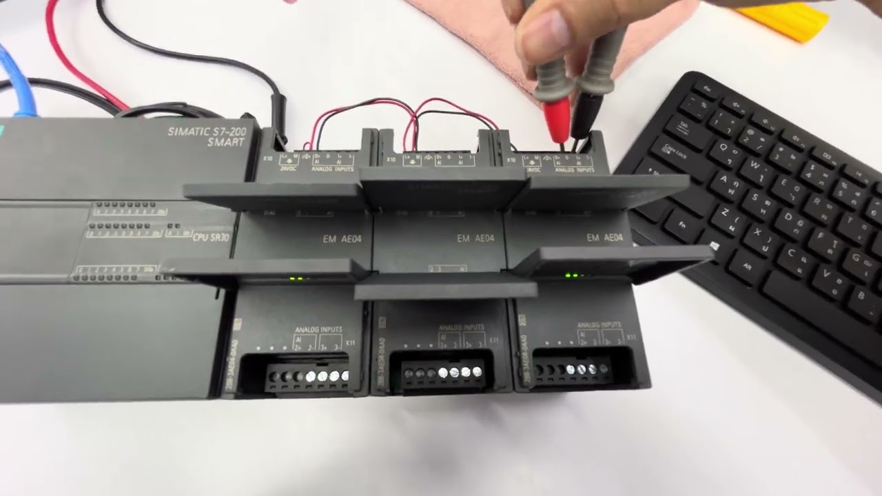 เทสรัน PLC Siemens Simatic S7-200 Smart รุ่น 6ES7 288-1SR30-0AA0 & 6ES7 288-3AE04-0AA0, EM AE04, AI