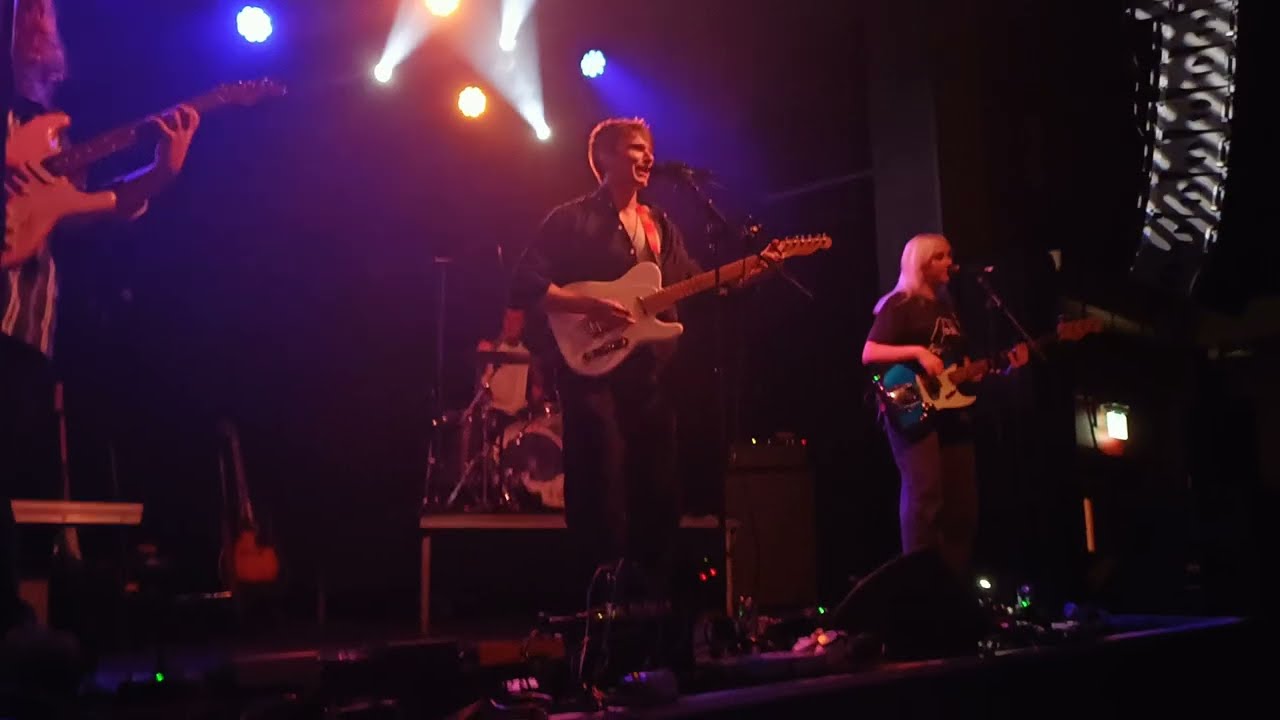 Sad Disco - Flipturn (Live at Manchester Academy 2)