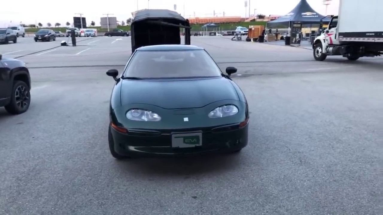 At Fully Charged Live, We Get Inside an EV1!