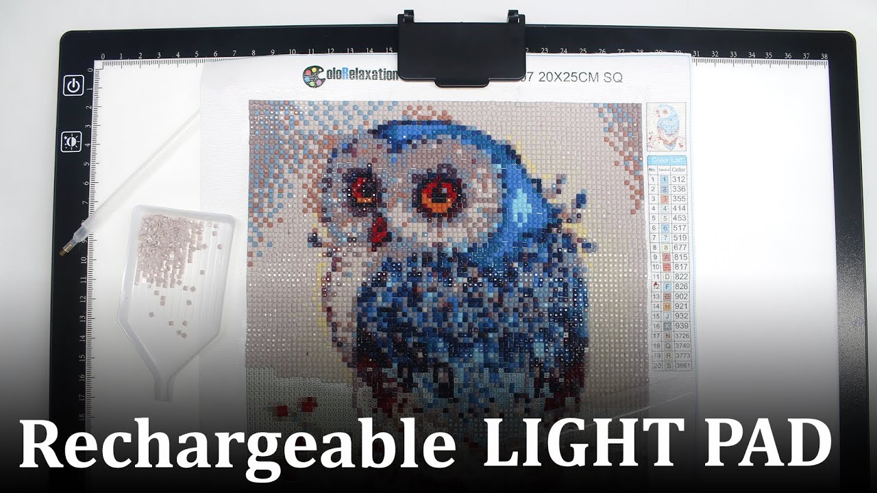 WHAT'S A LIGHT BOX? Trying out a portable and rechargeable light pad
