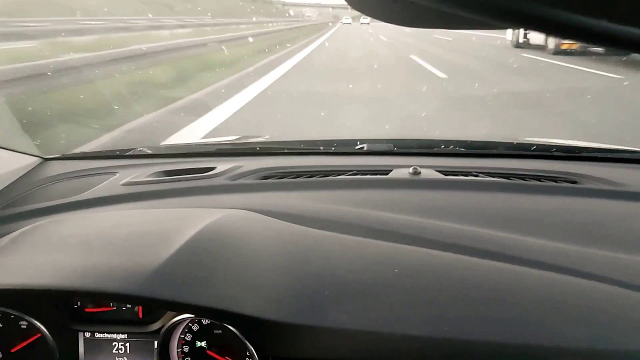 Opel Astra K 1.6 DI Turbo: 260 km/h on German Autobahn 22 km flatout run