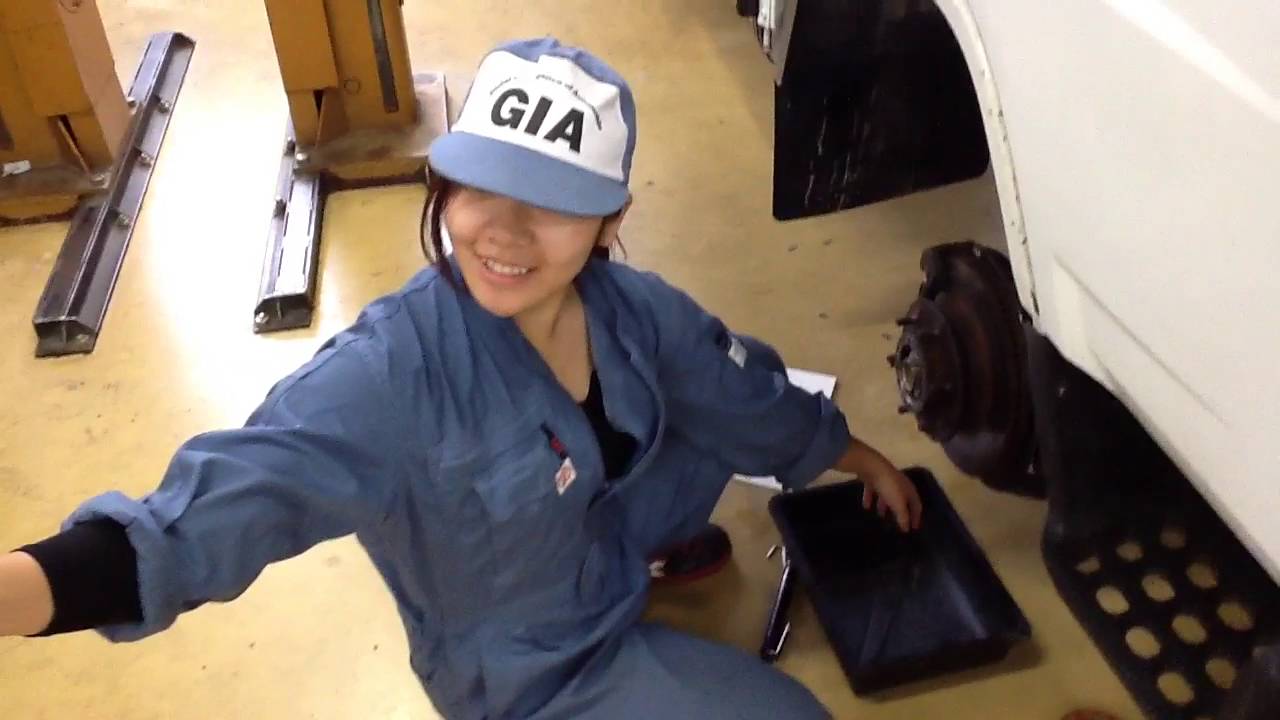 自動車整備士　実習　ハブ　プレロード調整　新潟　大学校