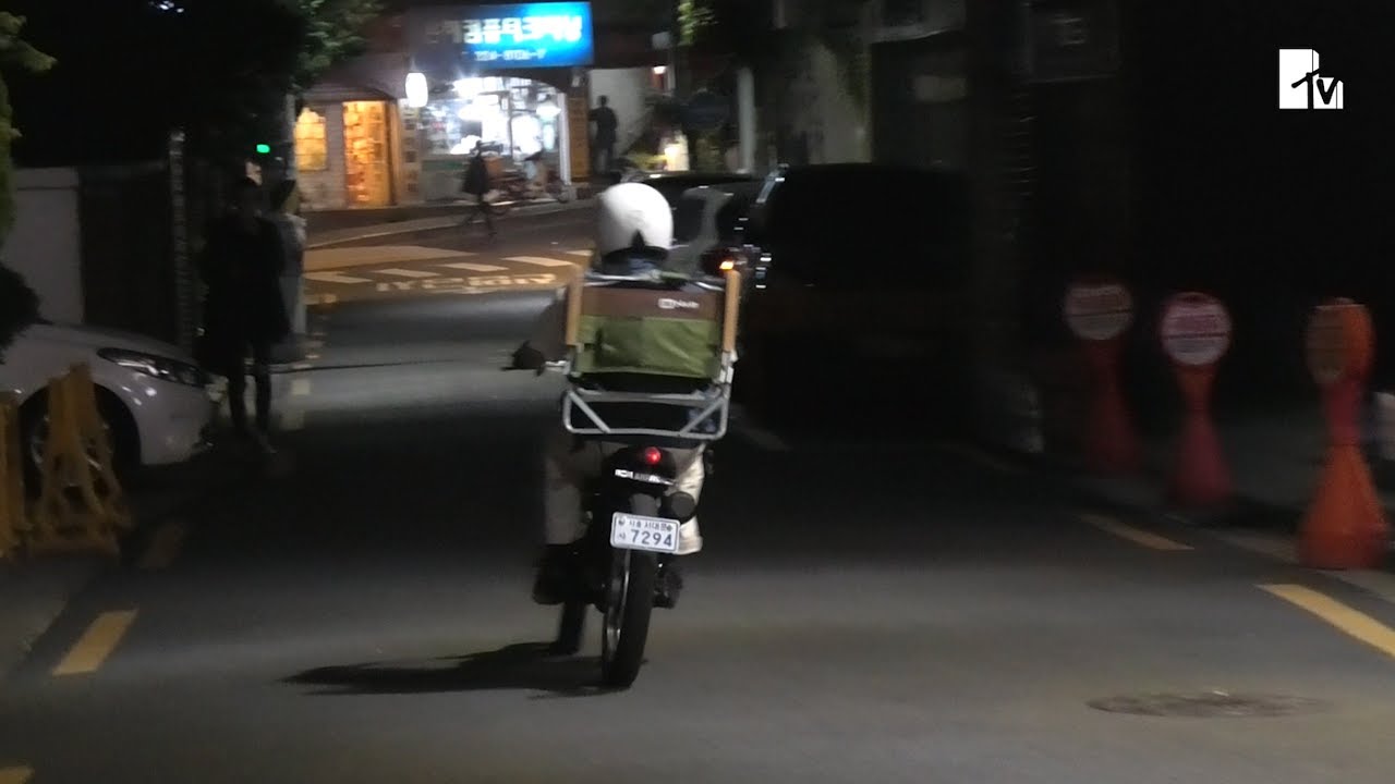 하나 남은 라브로스 직원의 흔한 퇴근길 (Feat. 캠핑의자)