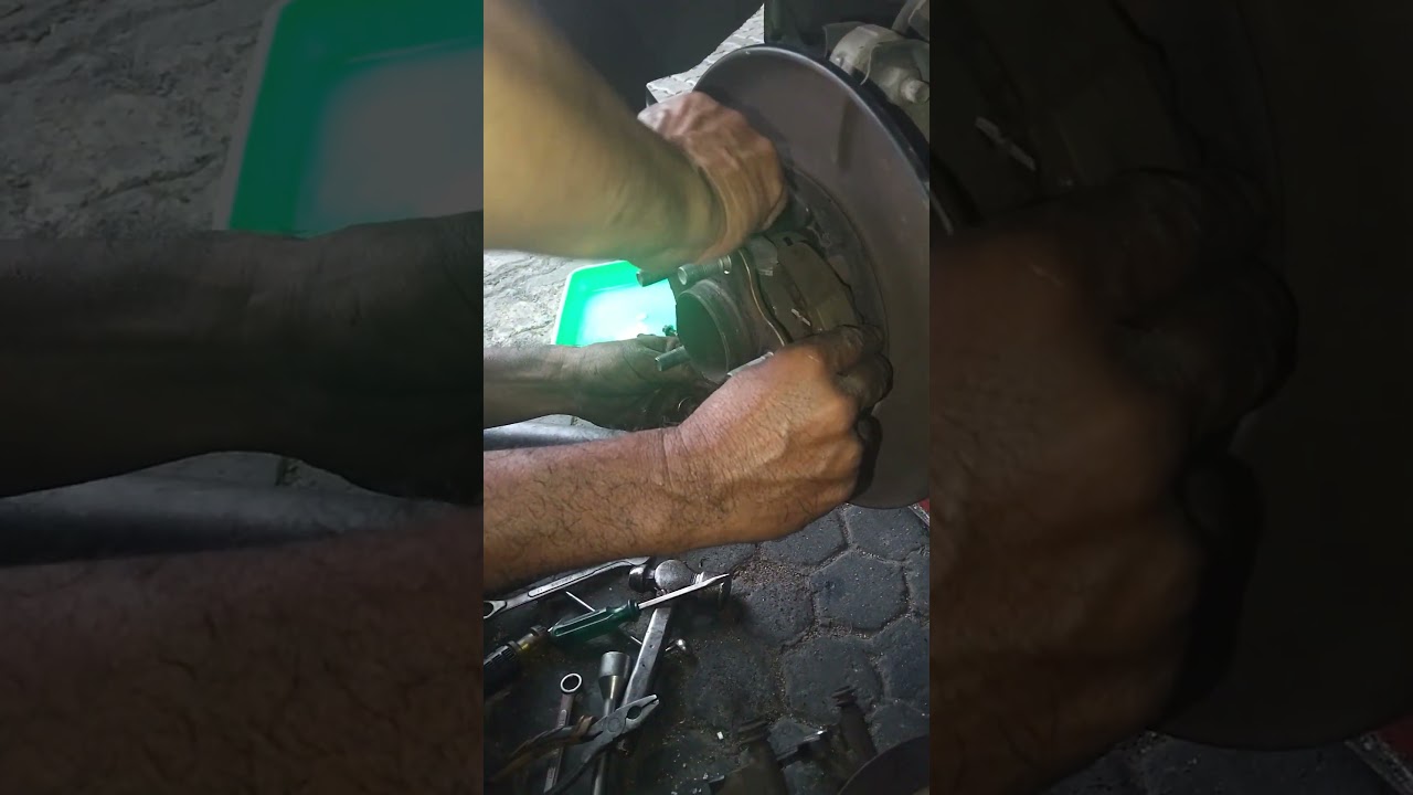 Replacing Bearing Seal Nissan Xtrail T32  