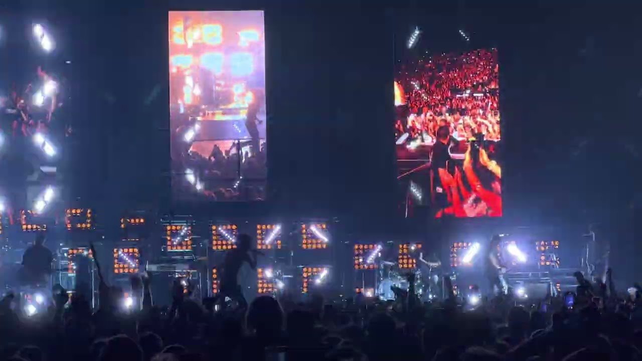 Tee - Live Lomepal @arkeaarena