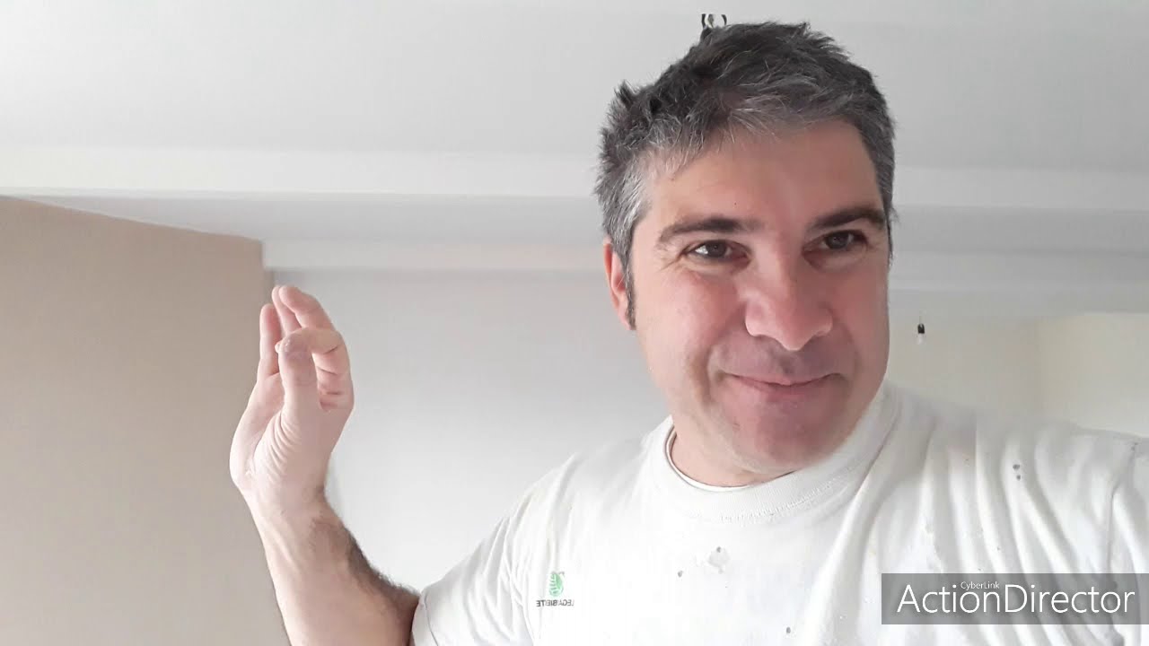 come chiudere le fessure tra travi in legno e muro