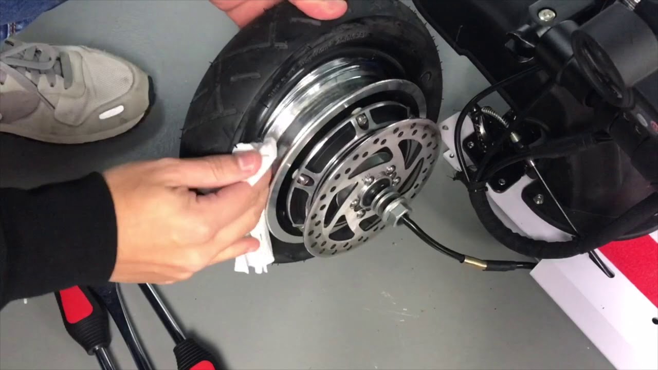 Cómo reparar un pinchazo en un Confort 350W