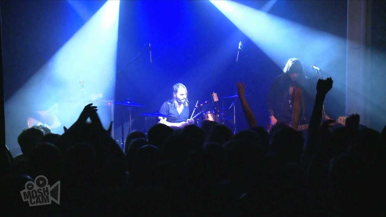 Band of Skulls - Light Of The Morning/Death By Diamonds And Pearls (Live in London) | Moshcam