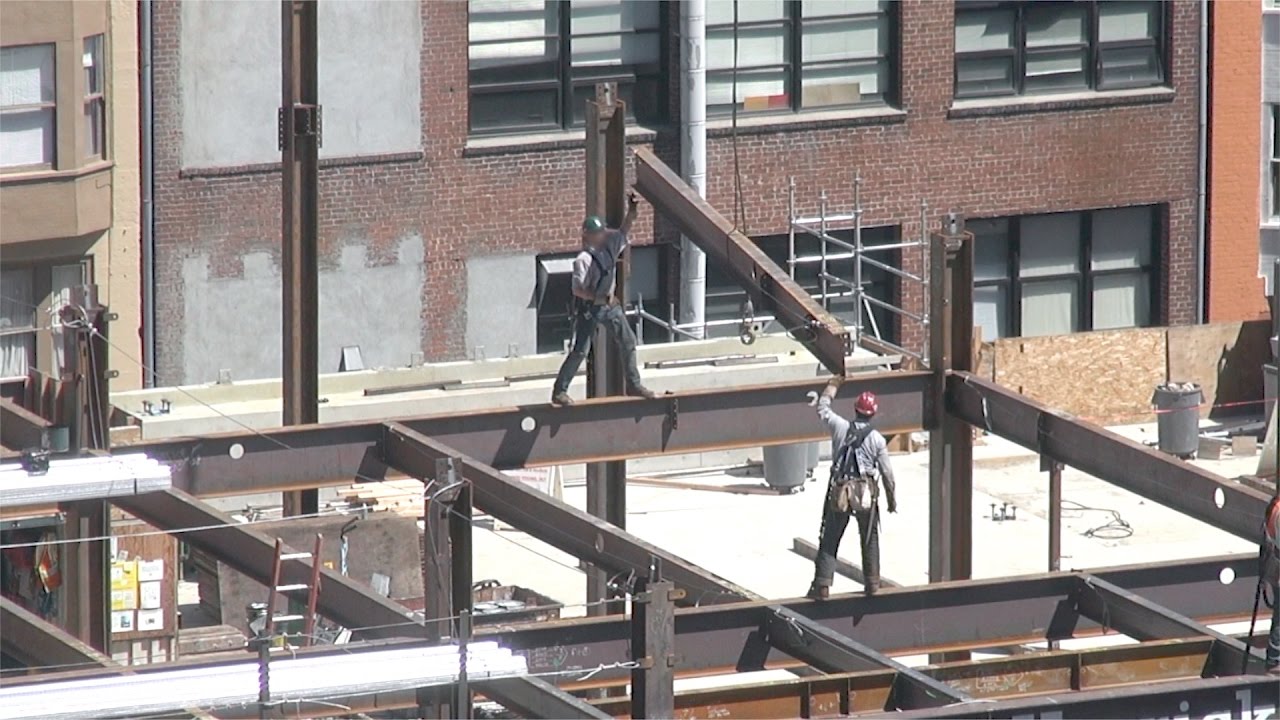 Ironworkers and decking: 5-day, variable-speed time-lapse with a few closeups
