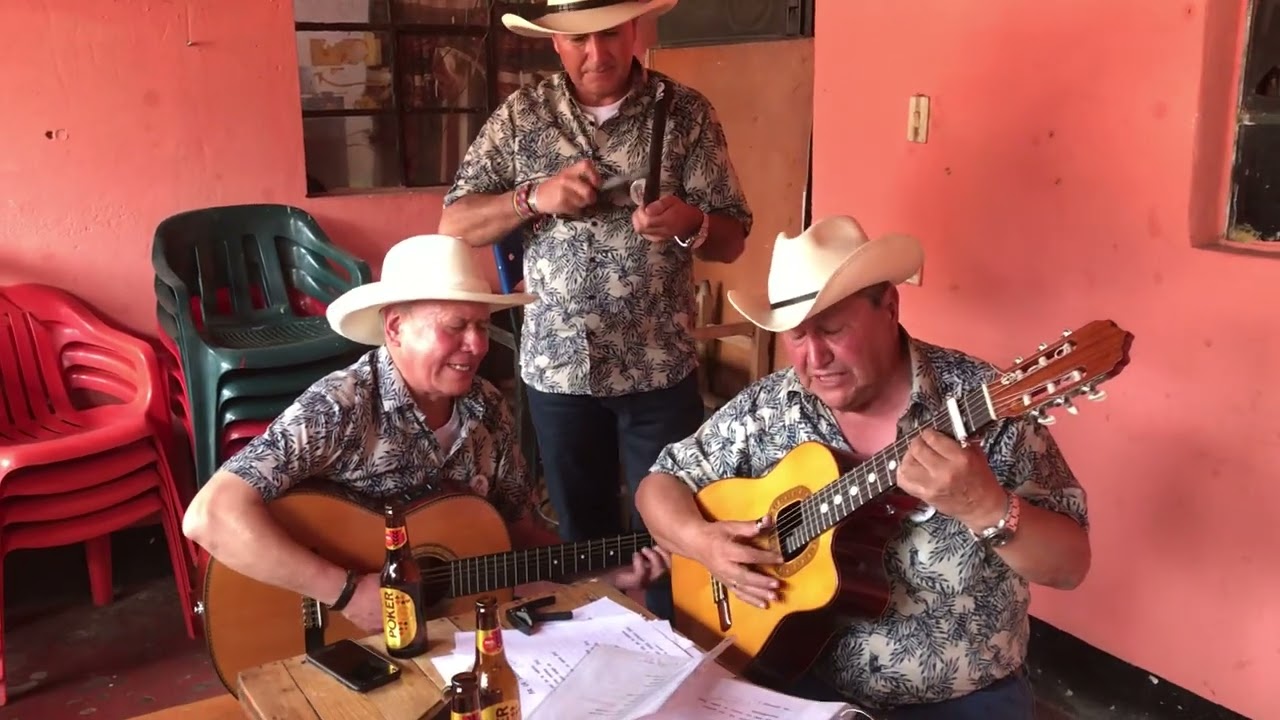 Cuando un Hombre Llora “ Trio Los Caribes”