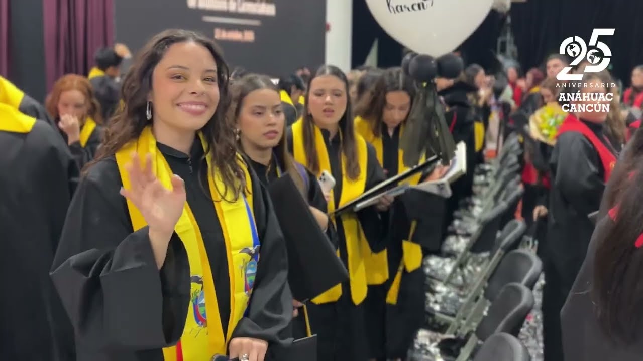 Noche de ceremonia: así se vivió la emotiva graduación de las licenciaturas de Ciencias de la Salud