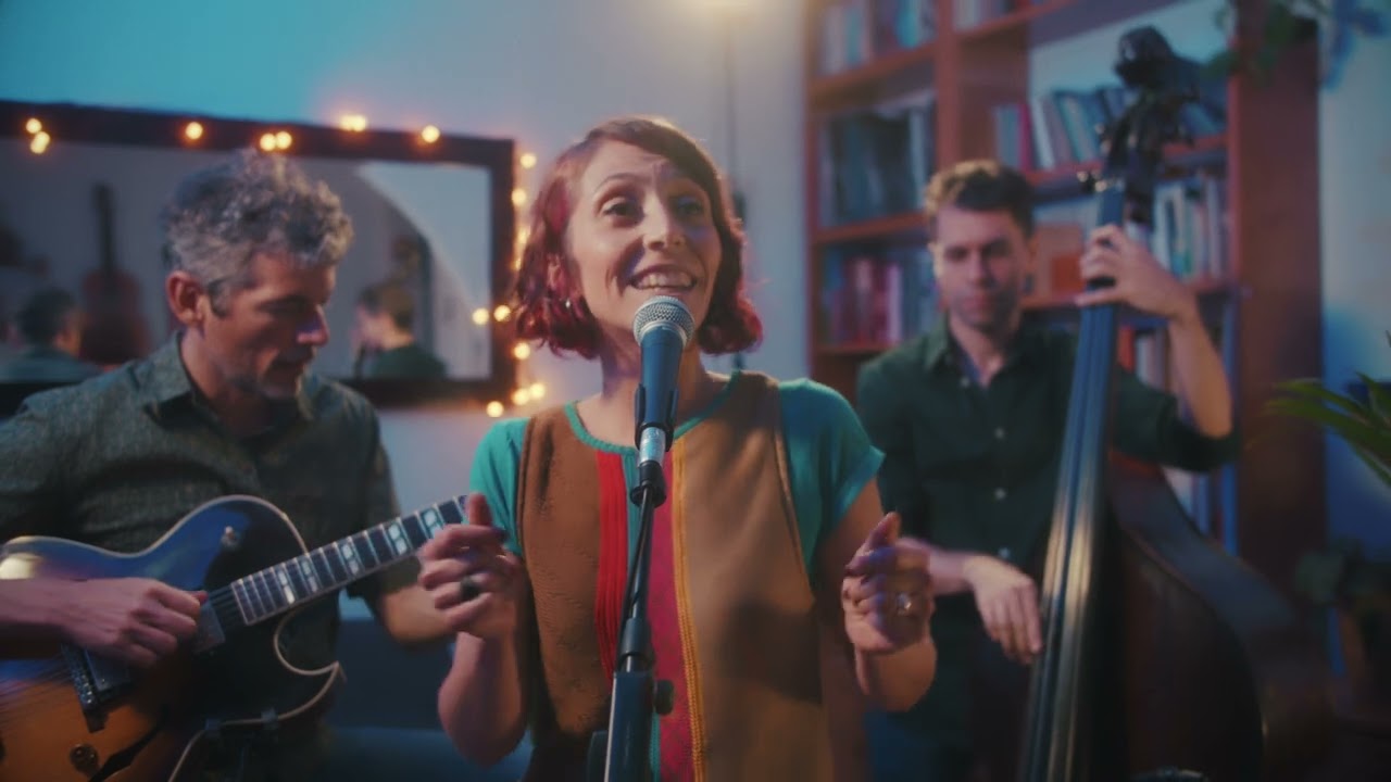 Dancing on the ceiling (Richard Rodgers, Lorenz Hart) - Laura Milazzo Trio