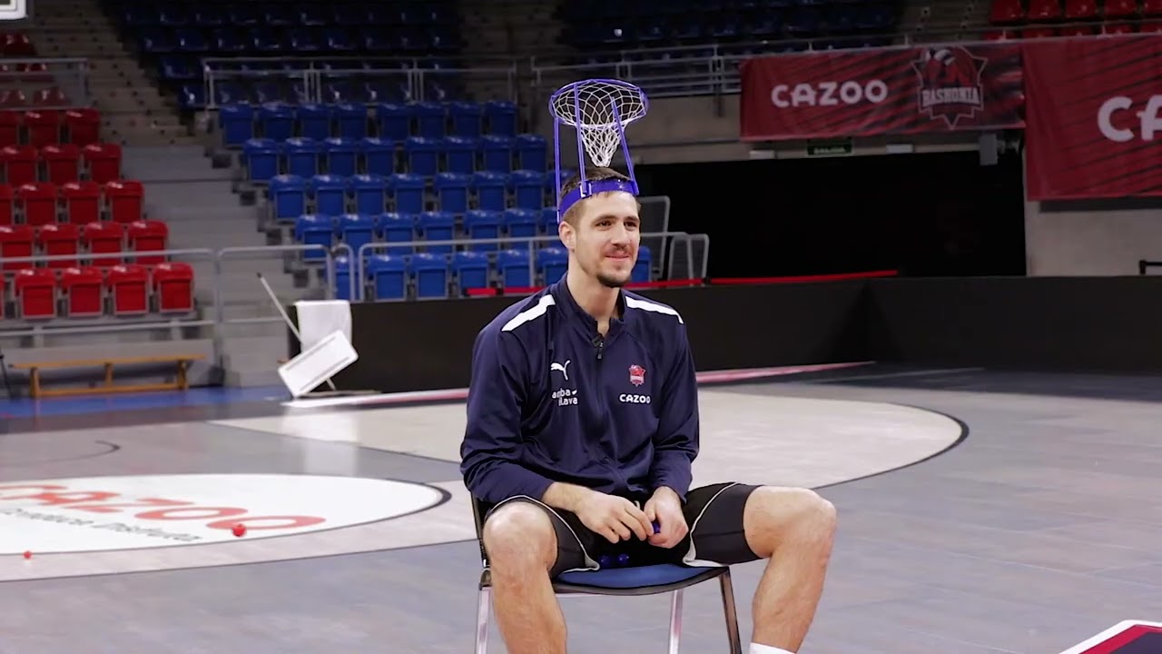 👉 ¿Quién encestará más 🏀? Vanja 🤜🤛 Steven