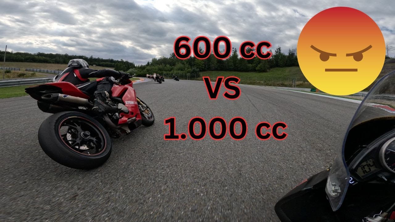Yamaha R6 vs  1000cc Bikes in Brno