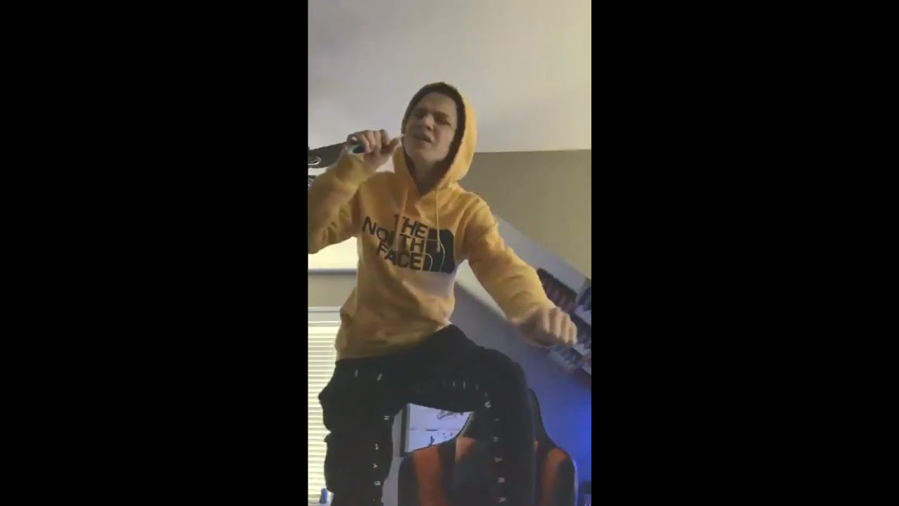 202001113 Payton Moormeier Instagram Live