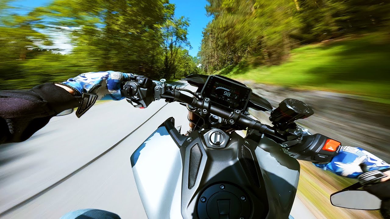 AGGRESSIVE SOUND 🔥💥┃YAMAHA MT-09 SP┃Akrapovic┃4K POV