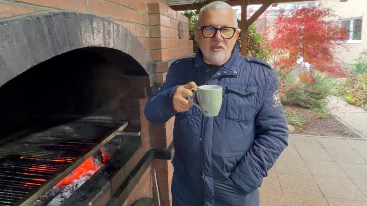 A venit frigul la Frumusani! Un gratar si un vin fiert au mers perfect! 