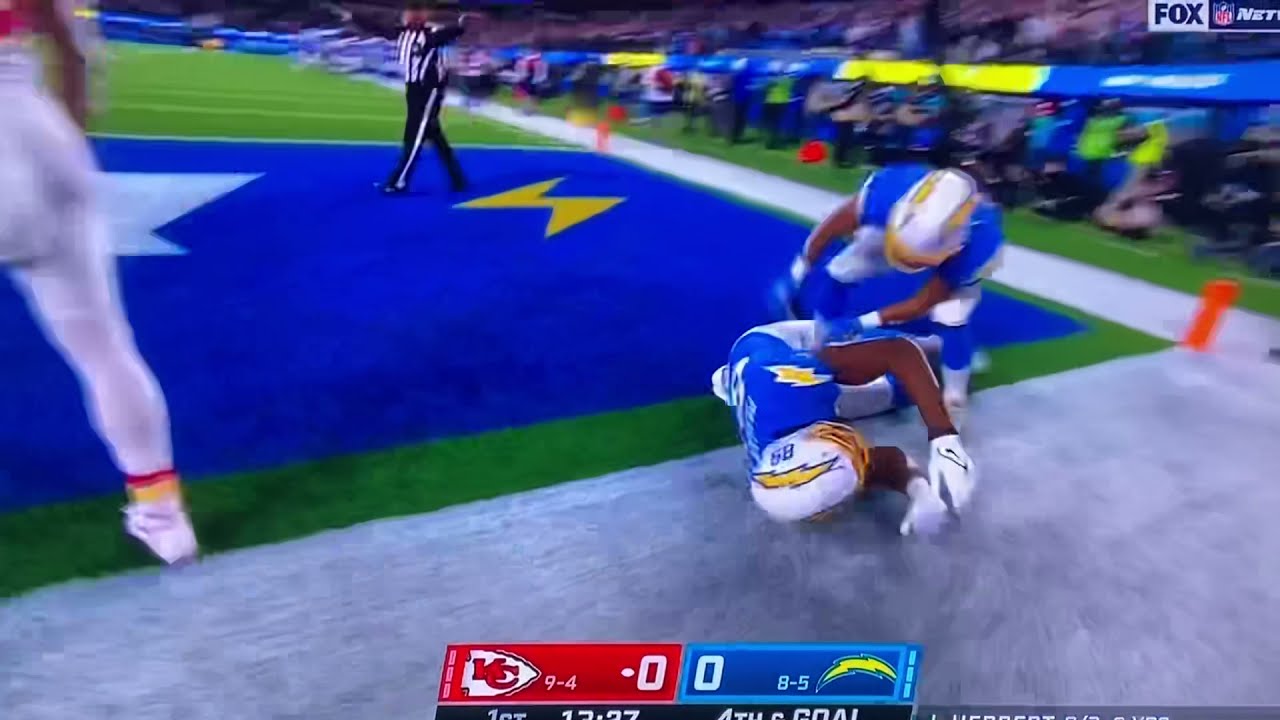 Donald Parham Jr. scary injury on Thursday Night Football #TNF #Chargers  vs #Chiefs
