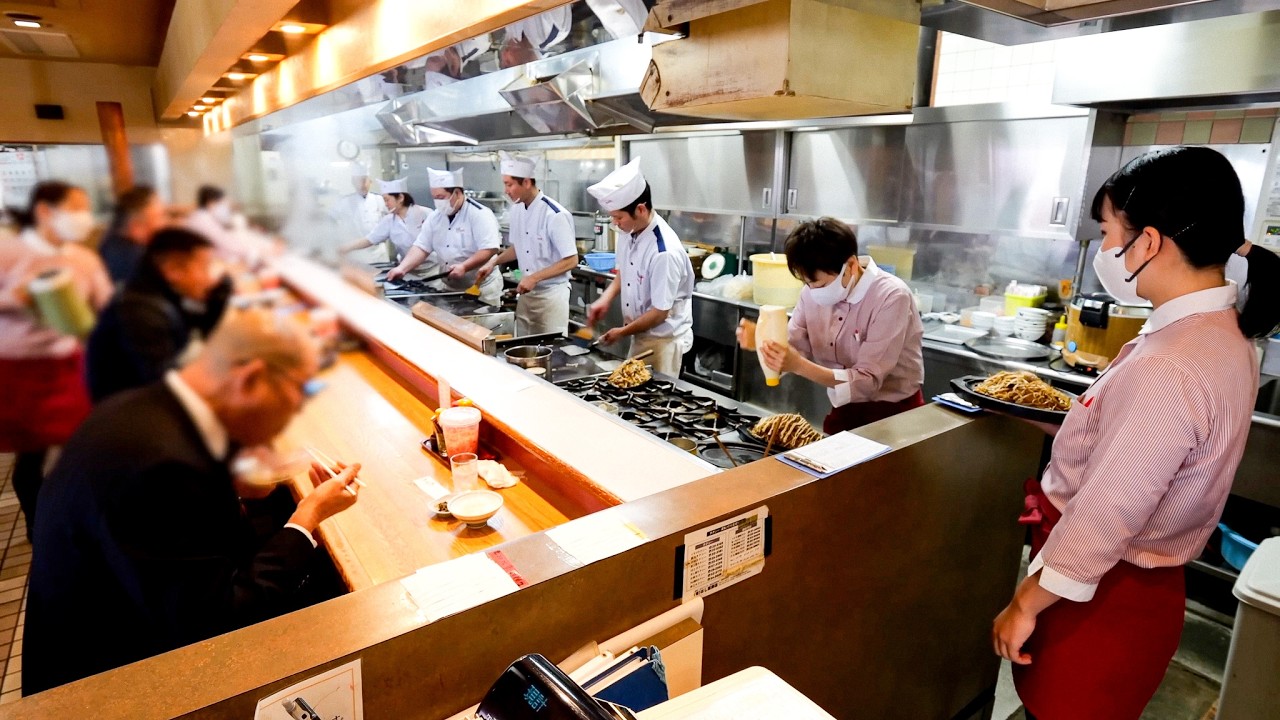 【大分グルメ４選】焼きそば職人たちの光るコテ捌き！毎日行列の鉄板焼きそば店に密着。