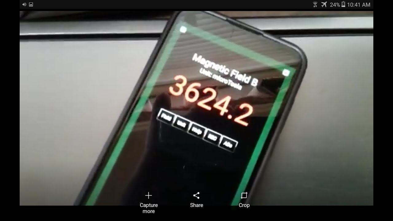 Электромагнитное излучение в доме, ноутбук? Не думаю.