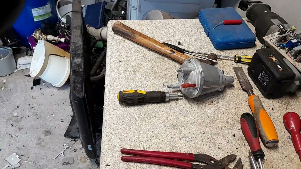 Очистка электропроводки от меди, латуни и алюминия.