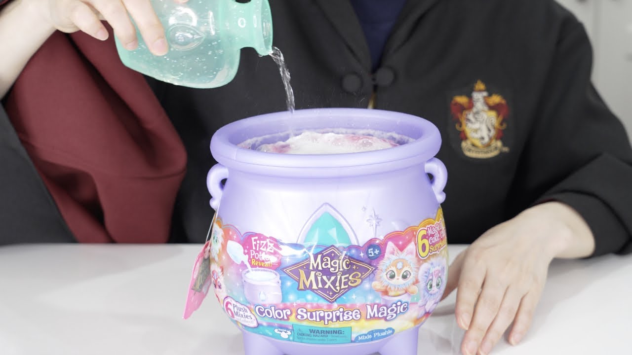 お水で開封する海外大流行！サプライズトイを開封したよ