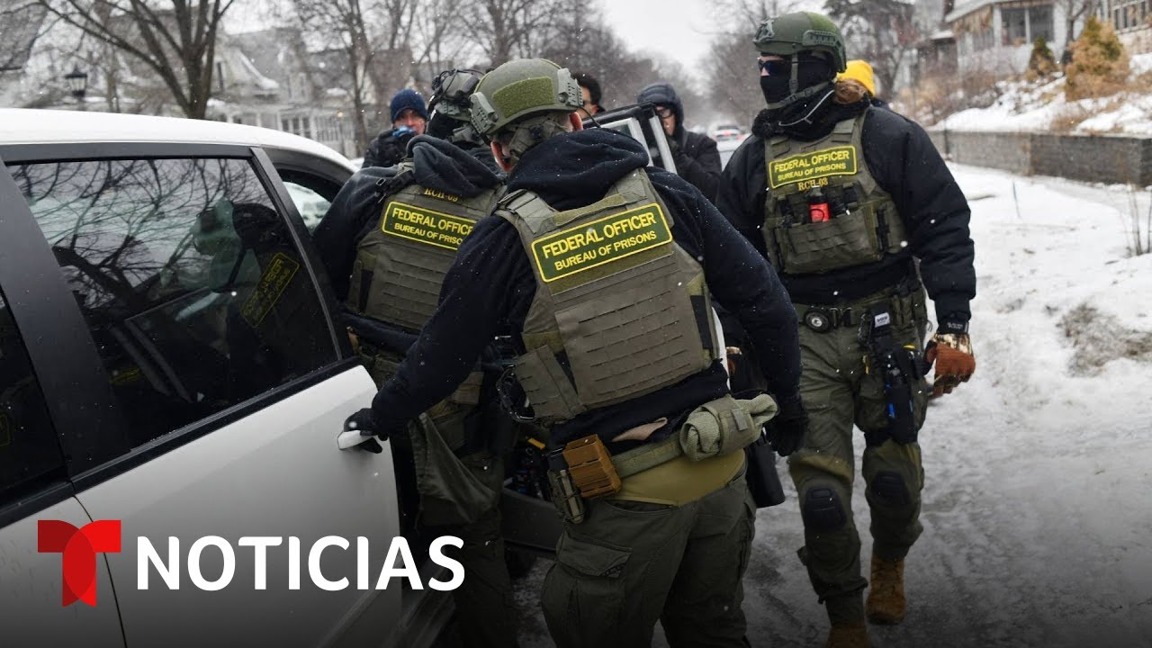 Cada vez más agencias locales colaboran con ICE, muestran reportes