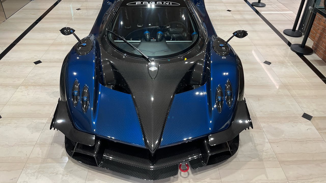 Pagani Zonda Revolución in 4K HDR 60fps