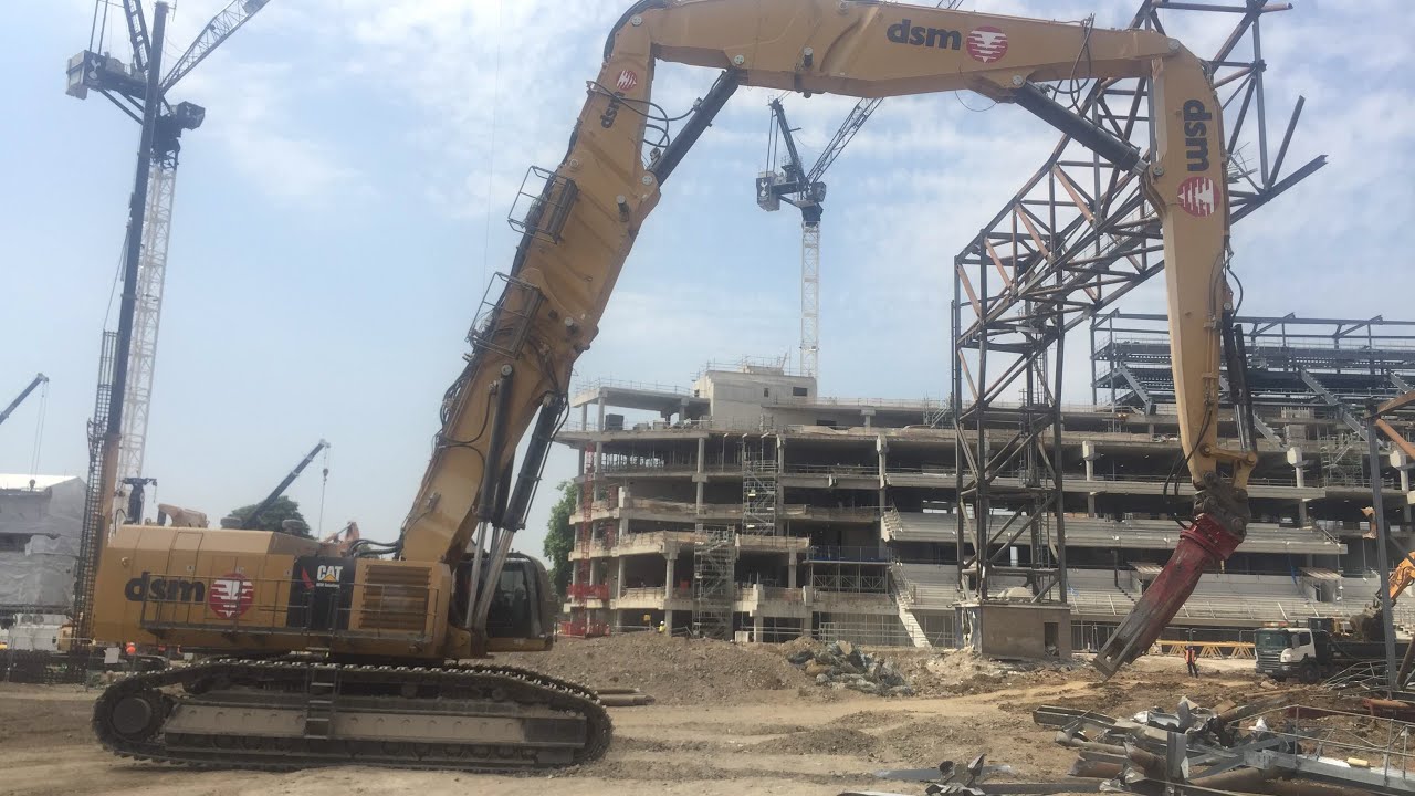 MONSTER MACHINE @ WHITE HART LANE!!!!