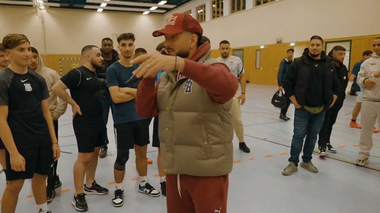 Mitternachtskick mit Séan Garnier 1st World Football Freestyle Champion