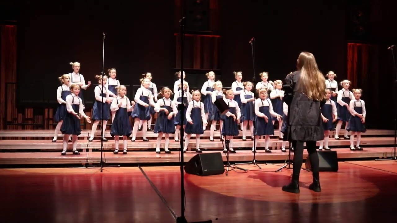 Chór Dziewczęcy Skowronki - Małe Skowronki cz.3