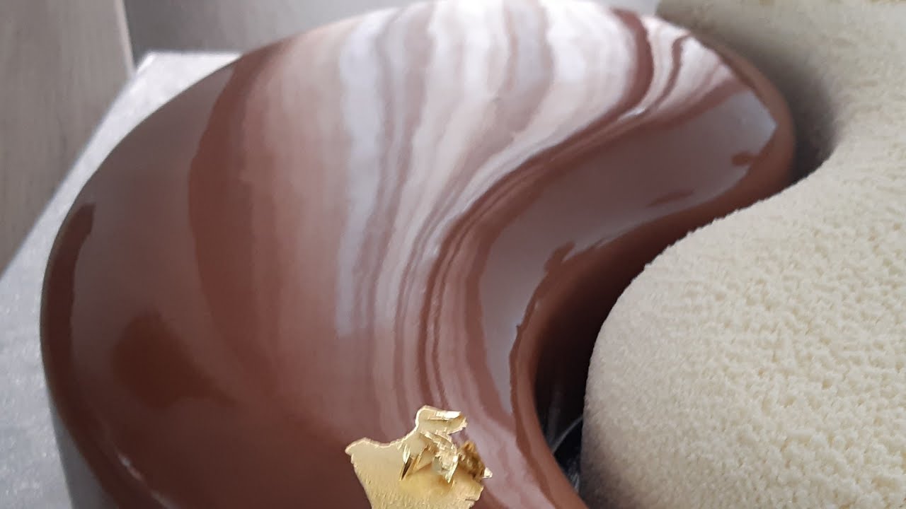 🥰gla&ccedil;age miroir SANS lait concentr&eacute; et SANS glucose facile et rapide au chocolat noir🥰