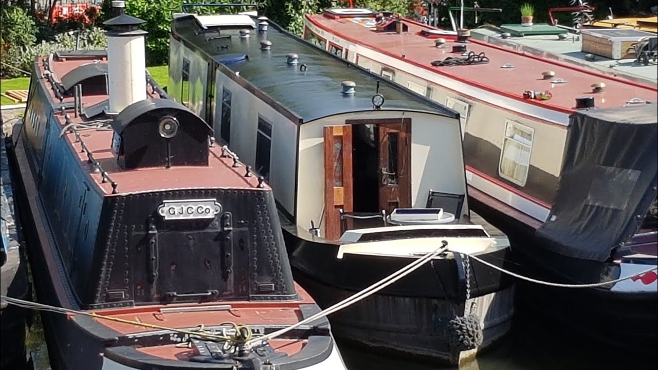 Painting Our Narrowboat part one