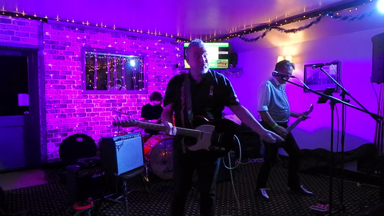 THE VIRAL BREAKDOWNS 2 SHAKEYS SESSIONS AT THE BLACKBULL   DEC 20TH 2025