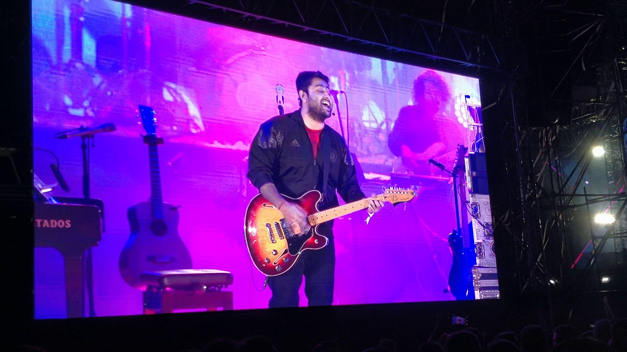 Arijit Singh Live Ahmedabad | Jee Le Zara | Zara Si | Woh Lamhe | #AsNeverB4 | 6-Jan-2019