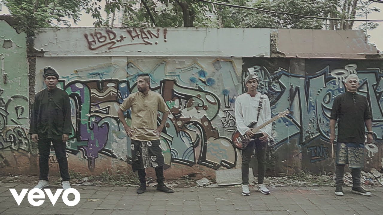 MonoloQue - Langgar Lari (Ke Seberang)