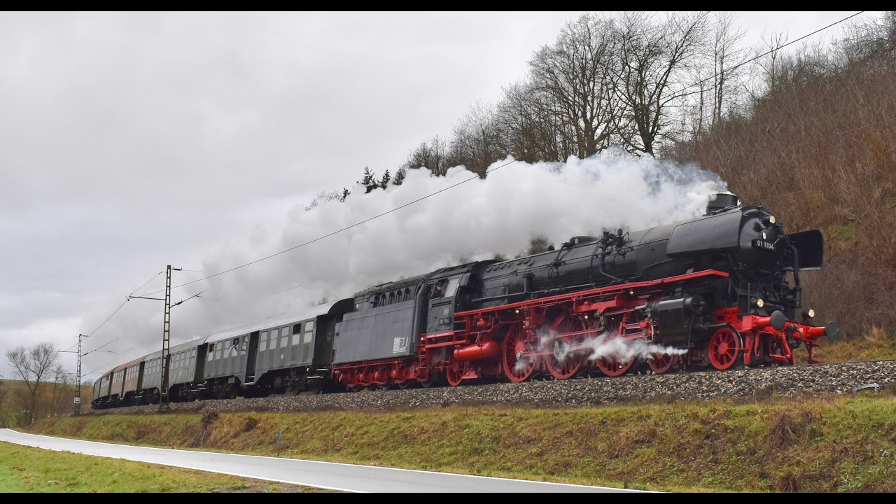 Bahnverkehr / Rail Traffic in Hermannspiegel with 01 1104  14/3/26