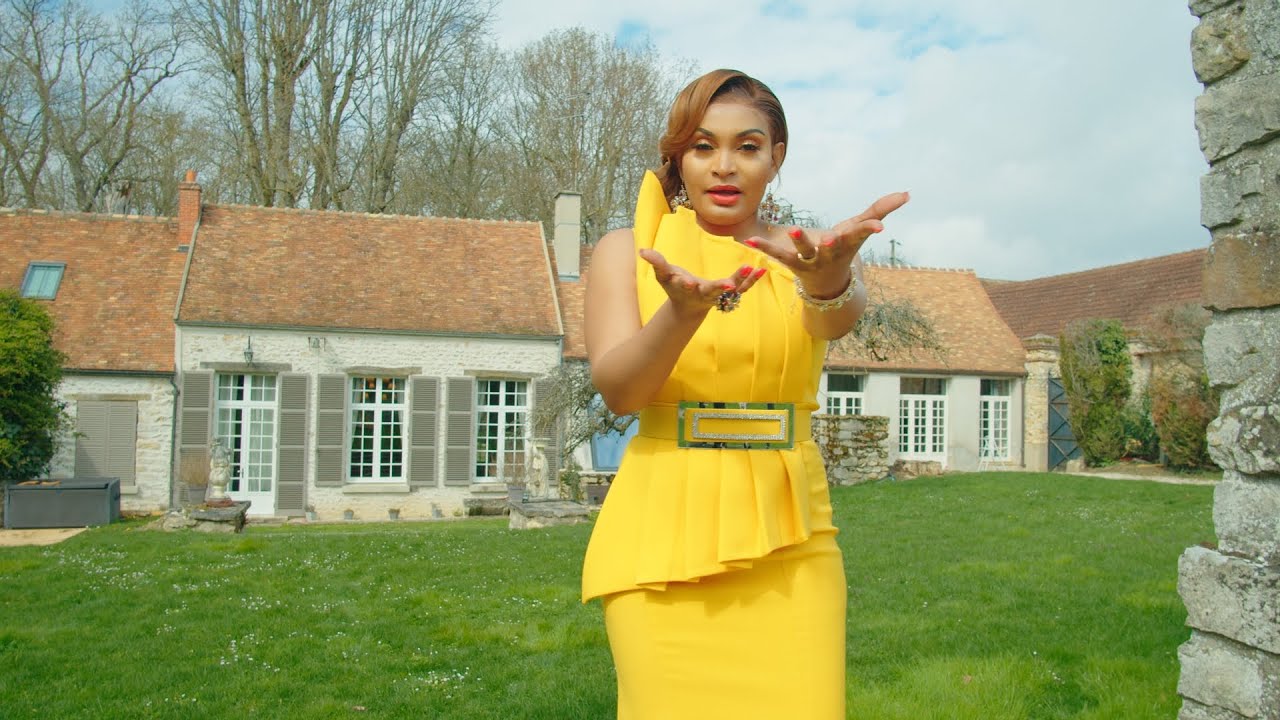 Kristy Diamond - MOTEMA PASI (Clip Officiel)