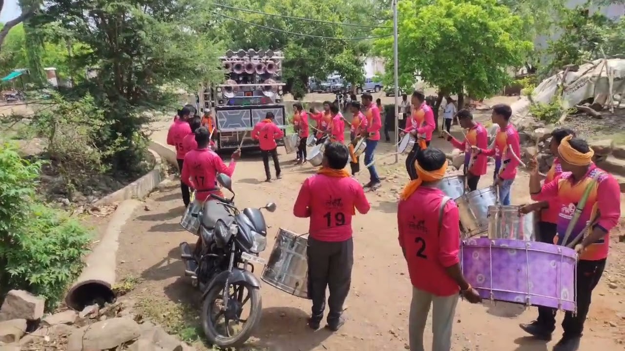 ओम जय जगदीश हरे लोकप्रिय बॅन्ड वसारी