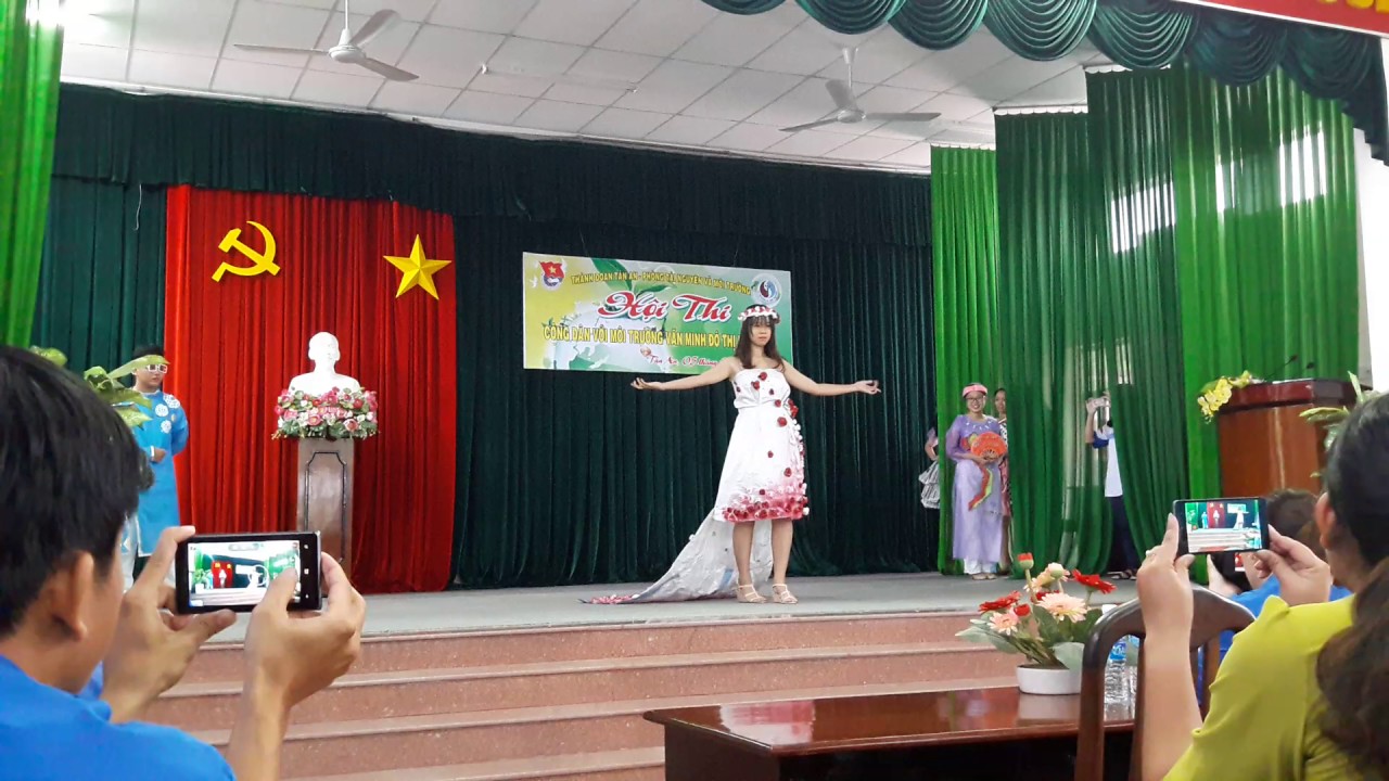 Thời trang tái chế 2017 - THPT Chuyên Long An
