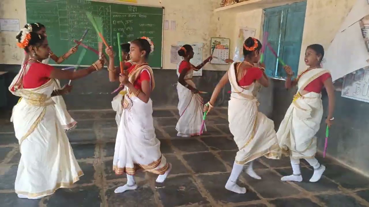 kolu  kolanna kolu kole (ಕೋಲಾಟ )kolat ghps gavarwad students