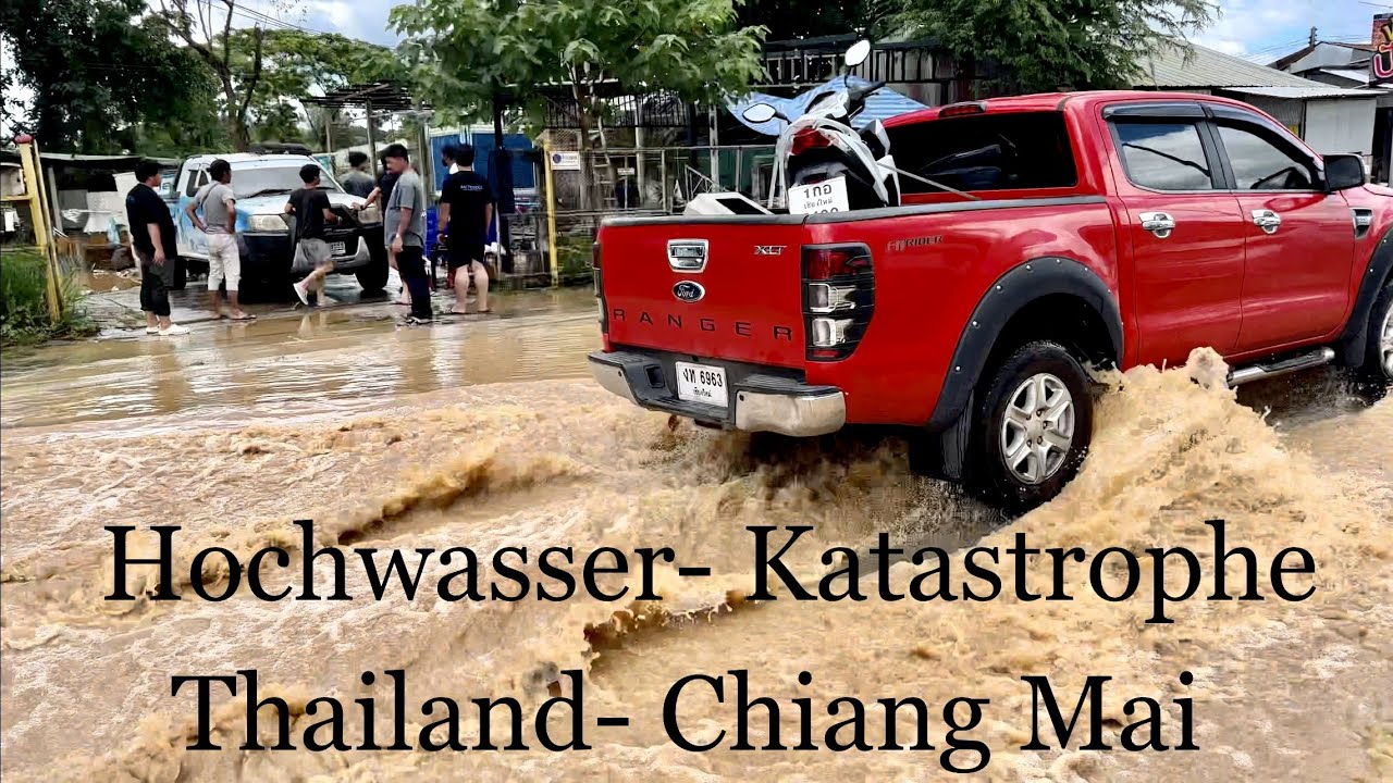 Thailand, Hochwasser,  Flutkatastrophe, Monsun, Regenzeit. Chiang Mai. Nuro Hurricane, Typhoon / 4K